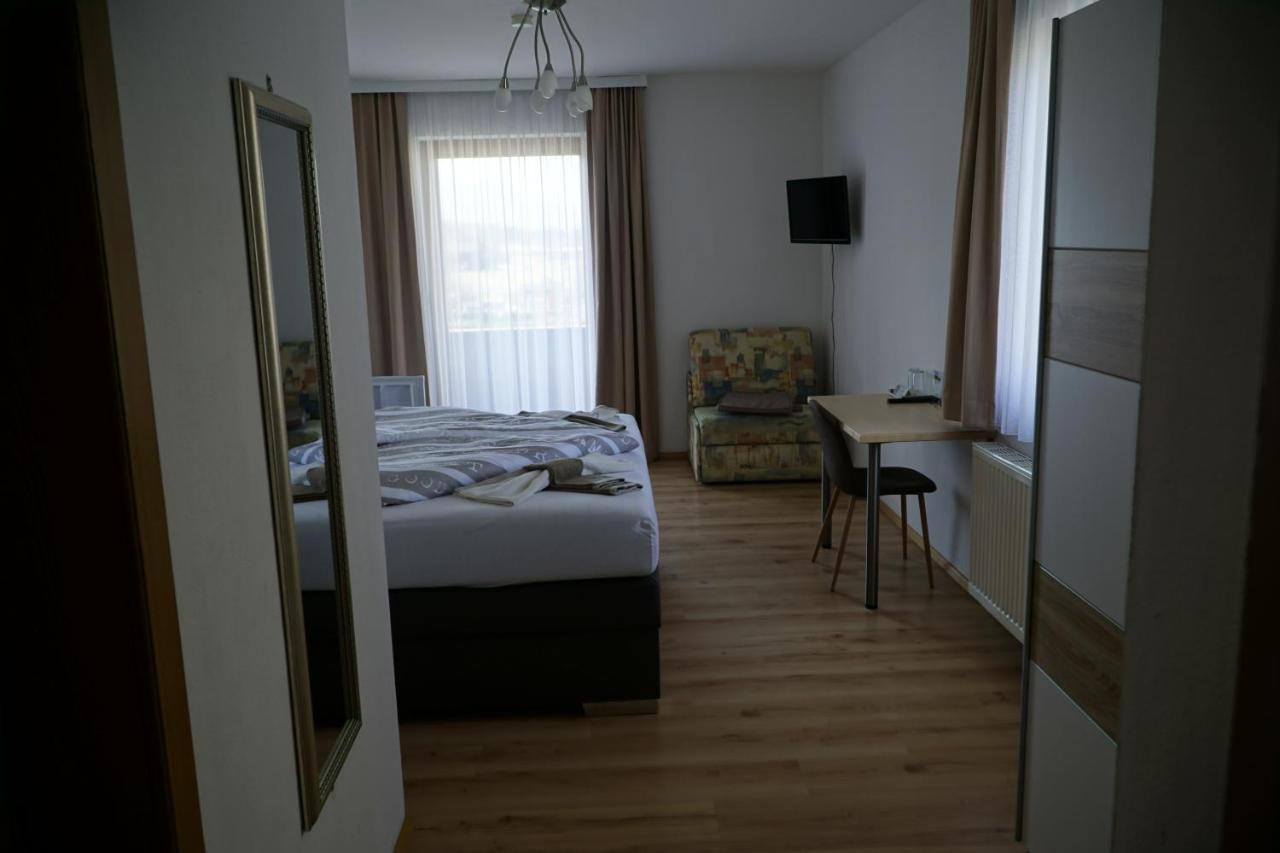 Pension-Ferienwohnung Rotar Faak am See Exteriör bild