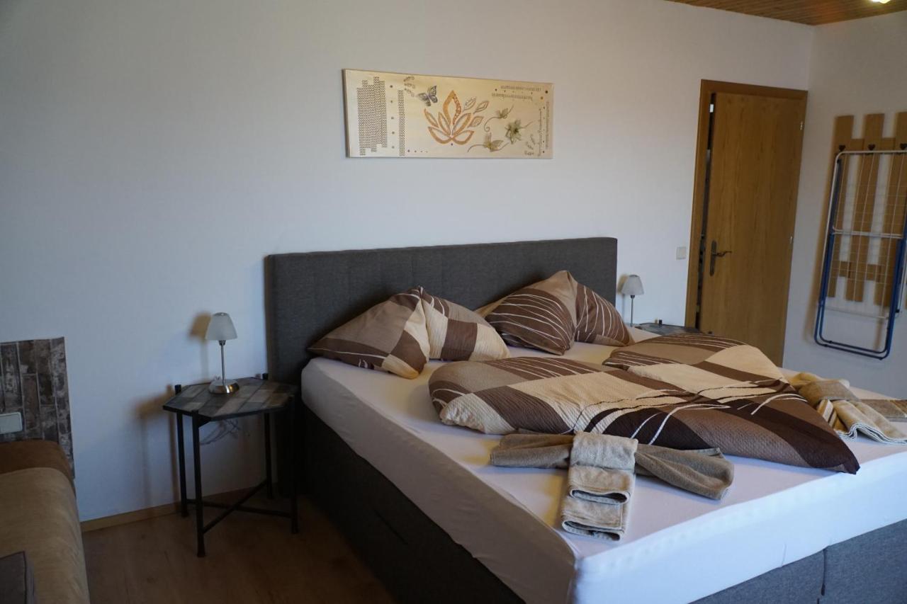Pension-Ferienwohnung Rotar Faak am See Exteriör bild