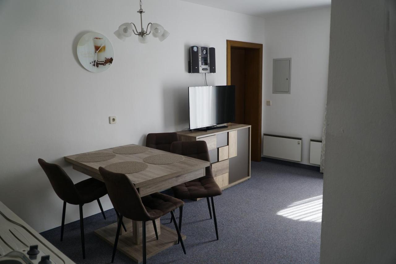Pension-Ferienwohnung Rotar Faak am See Exteriör bild