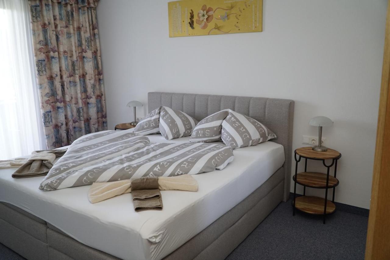 Pension-Ferienwohnung Rotar Faak am See Exteriör bild