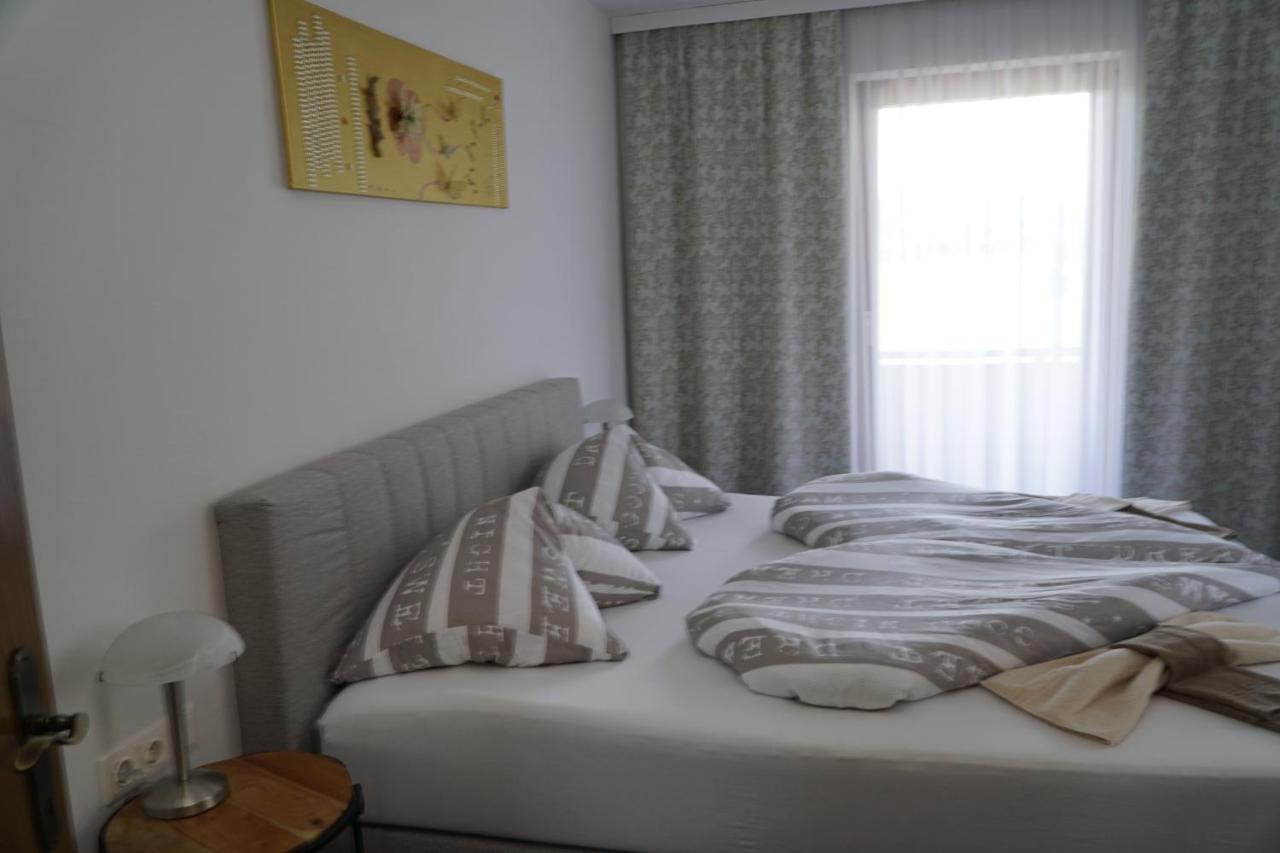 Pension-Ferienwohnung Rotar Faak am See Exteriör bild