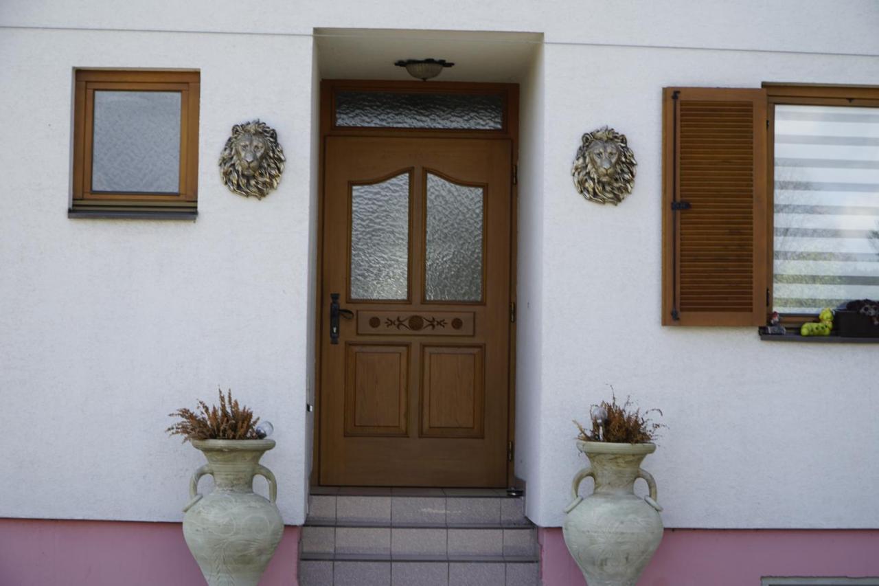 Pension-Ferienwohnung Rotar Faak am See Exteriör bild