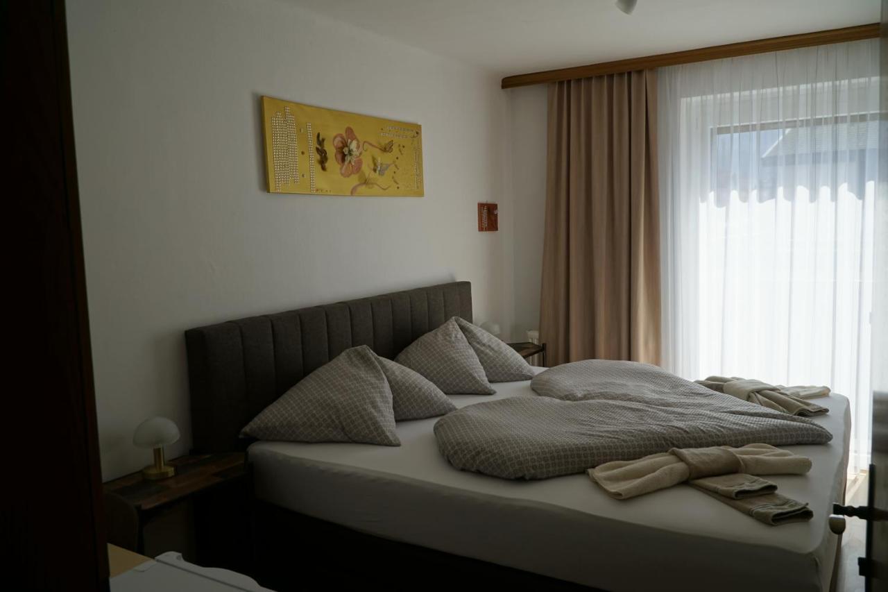 Pension-Ferienwohnung Rotar Faak am See Exteriör bild