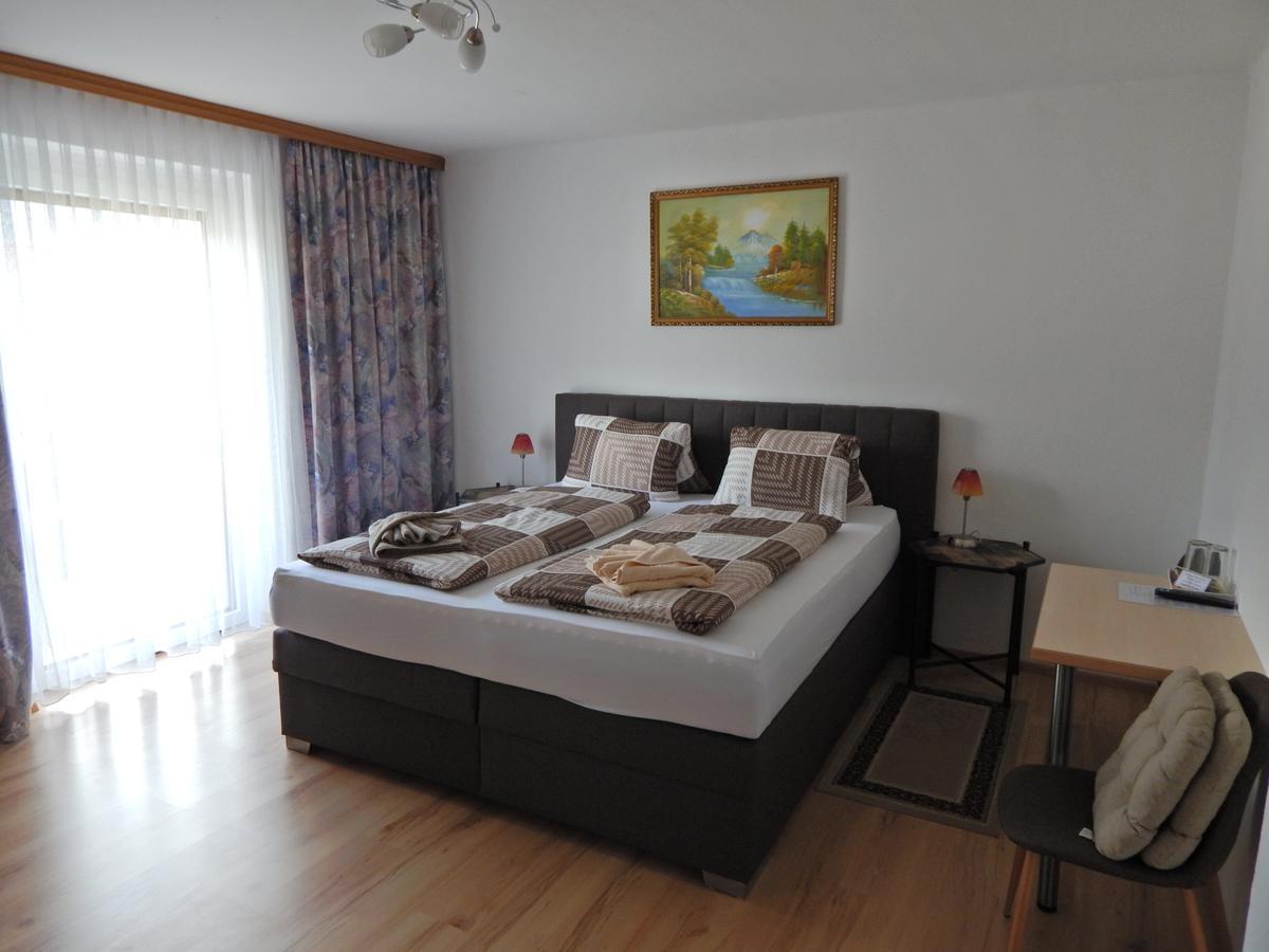 Pension-Ferienwohnung Rotar Faak am See Exteriör bild